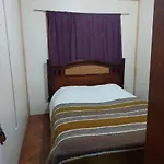 Casa 4 Dormitorio, 6 Camas, 9 Huespedes